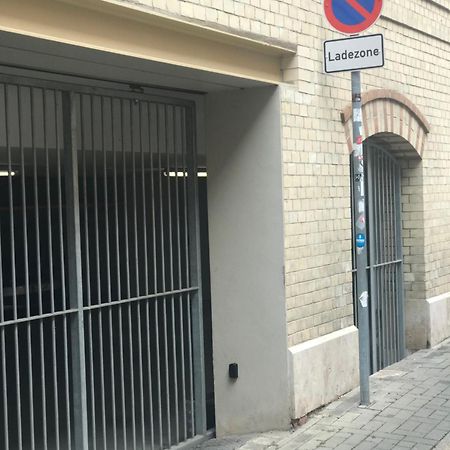 Moderne Galeriewohnung Mit Balkon Und Stellplatz Am Wenigemarkt Erfurt Luaran gambar