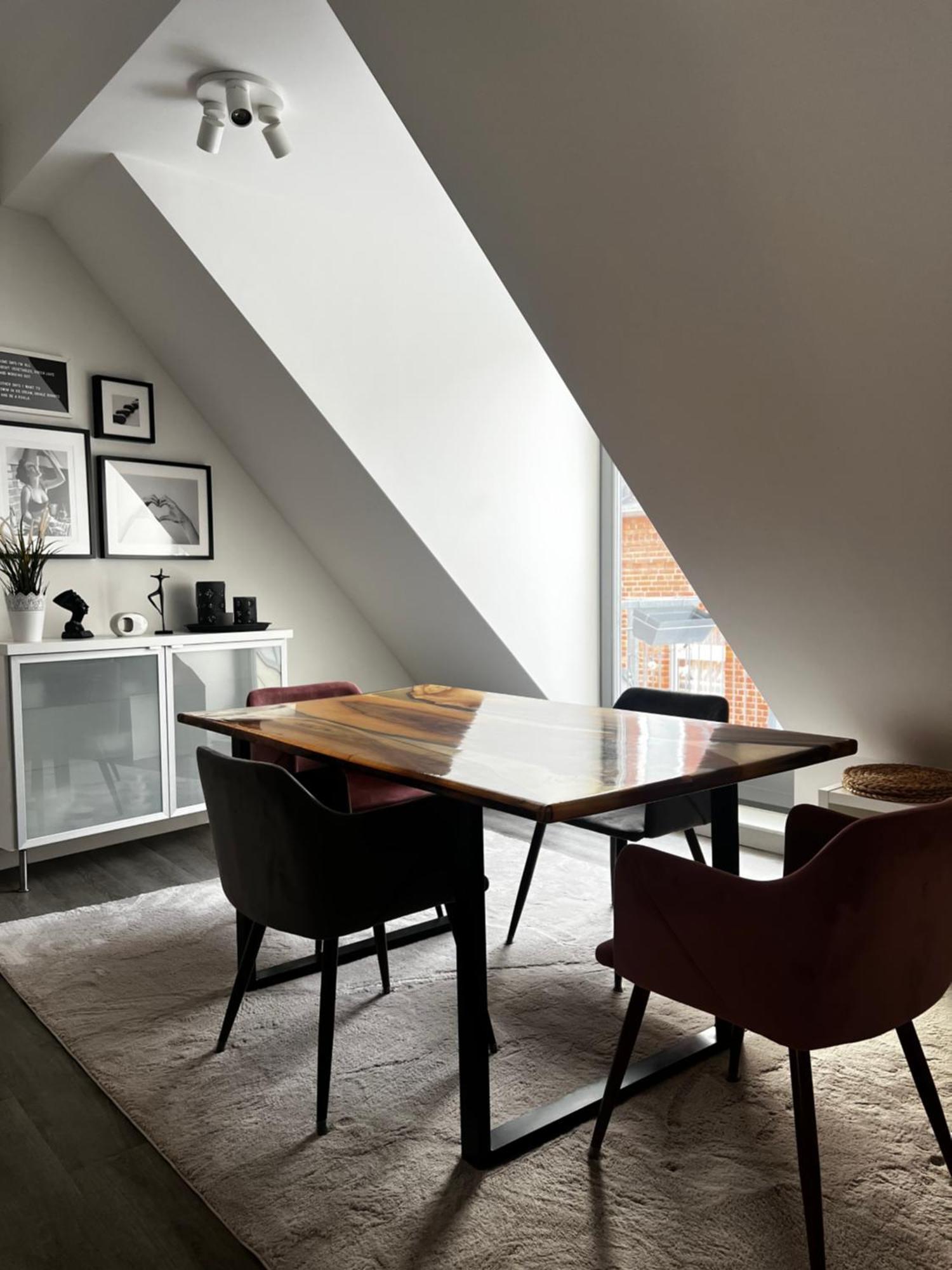 Moderne Galeriewohnung Mit Balkon Und Stellplatz Am Wenigemarkt Erfurt Luaran gambar